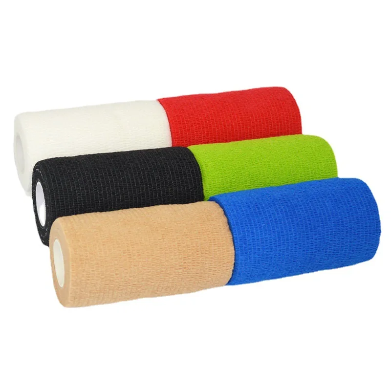Elastic fabric wraps horseshoes and other pets with their own adhesive tape Veterinary bandages