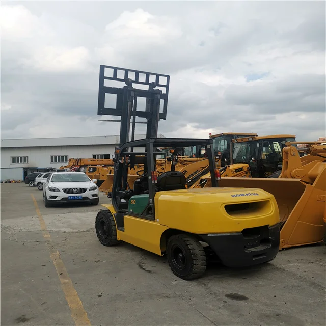  Подержанный вилочный погрузчик Komatsu 5