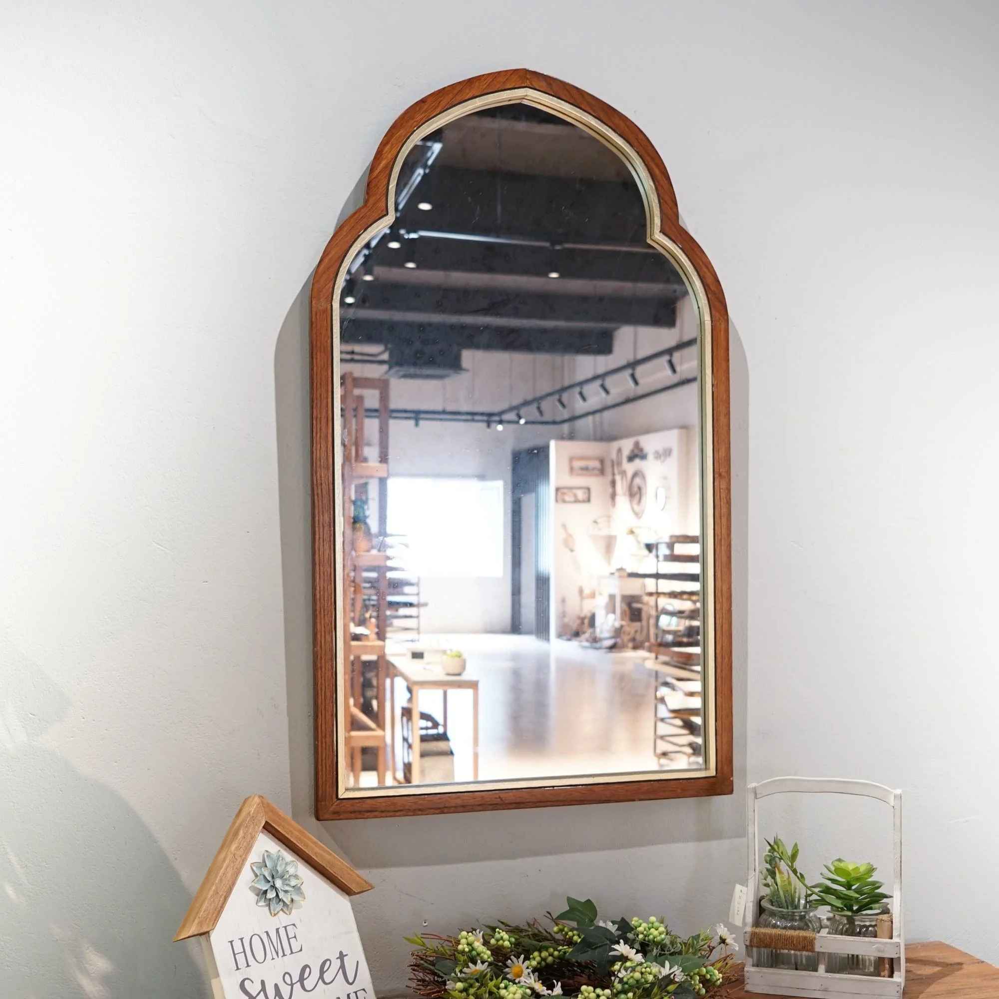 Hot Selling Art Irregular Wood Frame Wall Mirror Decorative Mirrors Living Room Bathroom Glass Wall Mirrors Decorative