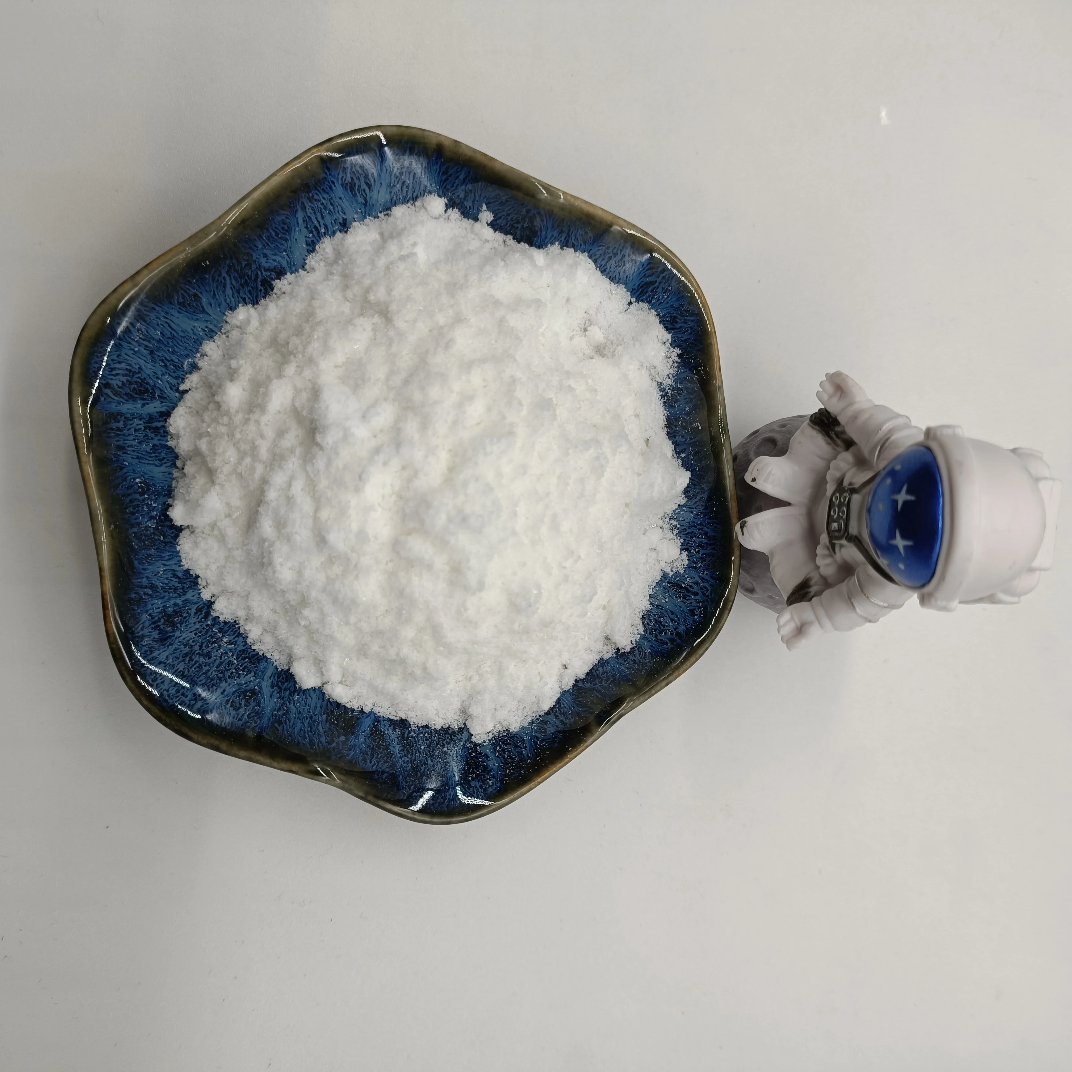 Supply high quality Cosmetic raw materials 4-(alpha-Methylbenzyl)resorcinol CAS NO.85-27-8