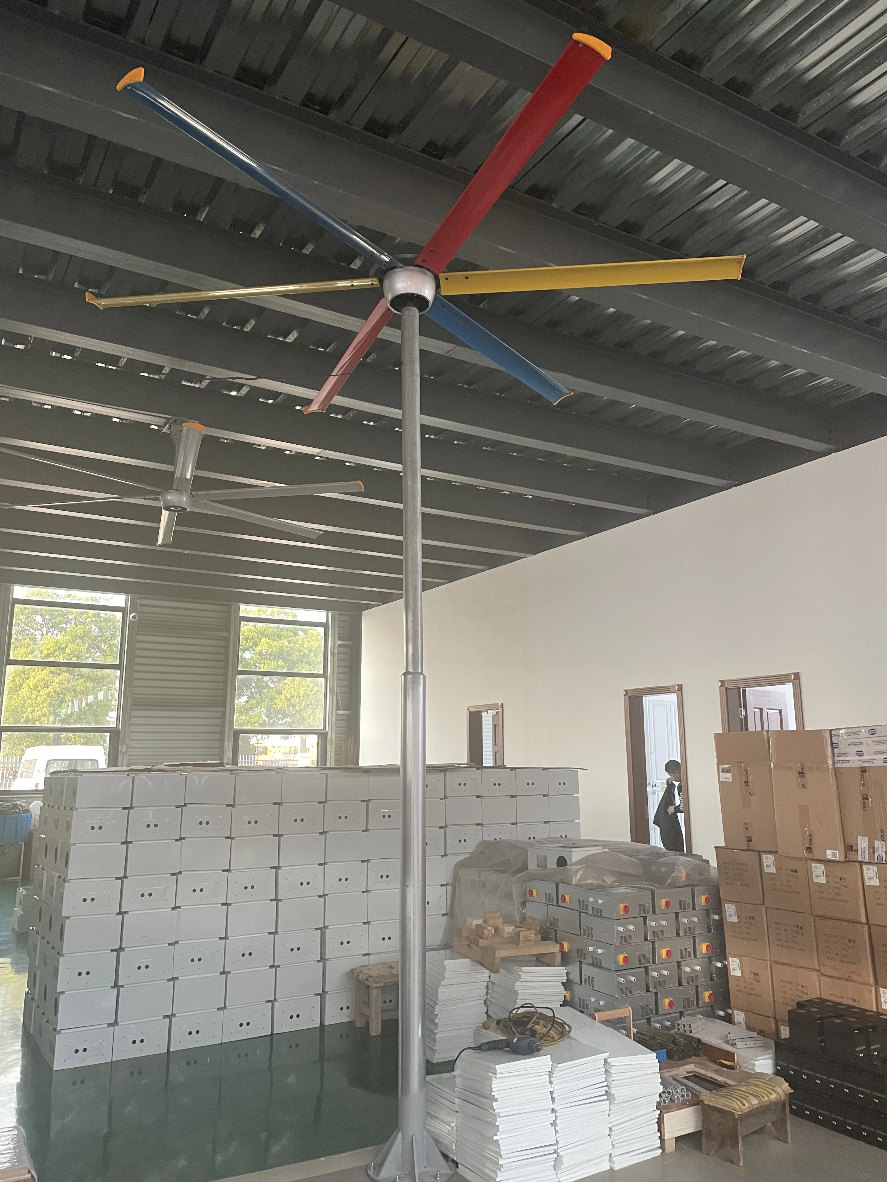 Hot Selling Aluminum Blades Electric Hvls Industrial Floor Stand Cooling Fan