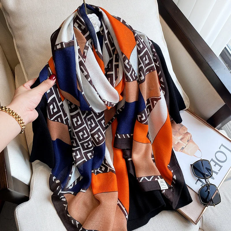 Luxury Brand Summer Scarfs for Women Stylish From Turkey Muslim Women Head Wraps and Ladies Shawls Hijabs Foularb