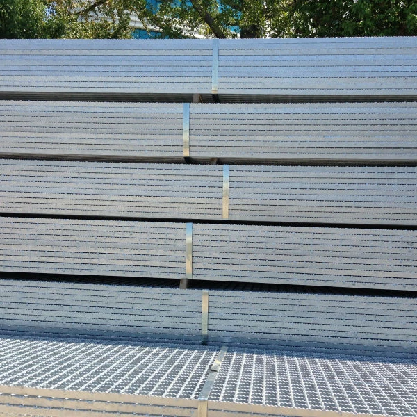 
galvanized honeycomb metal mesh,galv sidewalk drain grate, galvanized outdoor drain grates 