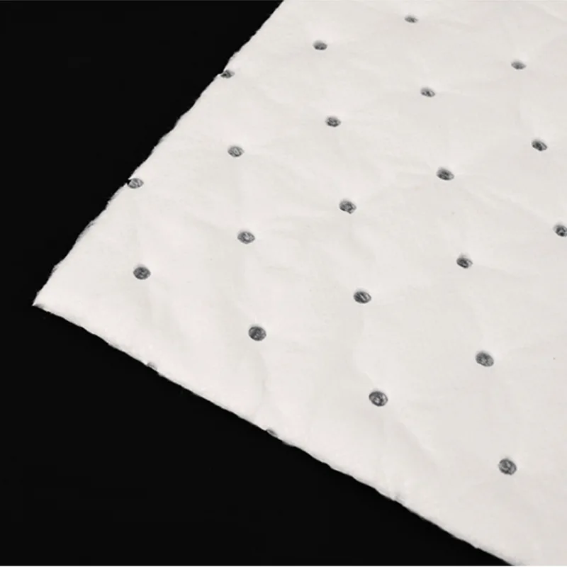 Efficient white single tear thread composite pressure point oil-absorbing non-woven cotton sheet