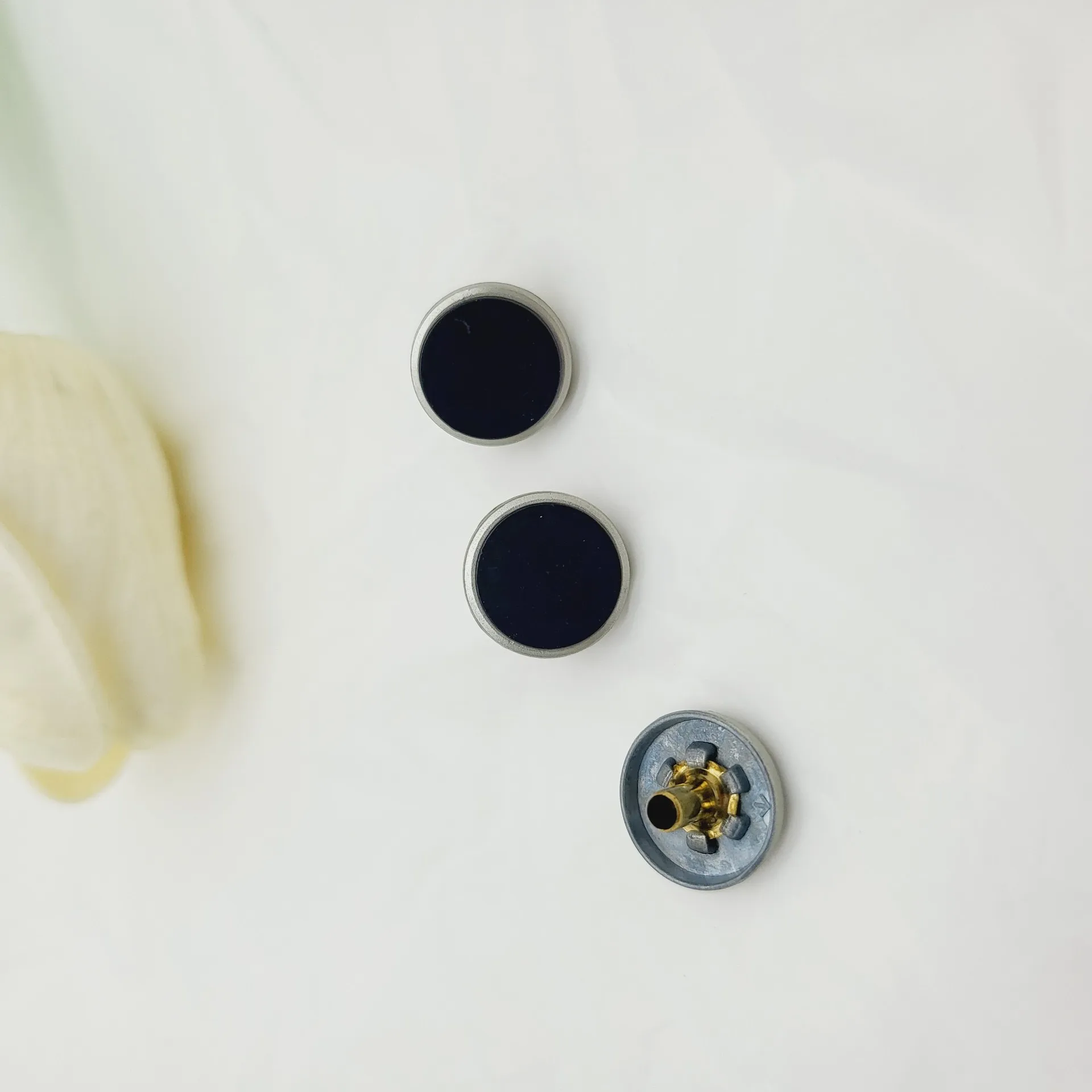 Alloy Snap Button 10mm round Zinc Alloy with Beads Decoration for Clothing Coat Bags-Style Shank Button Decoration Logo Flatback