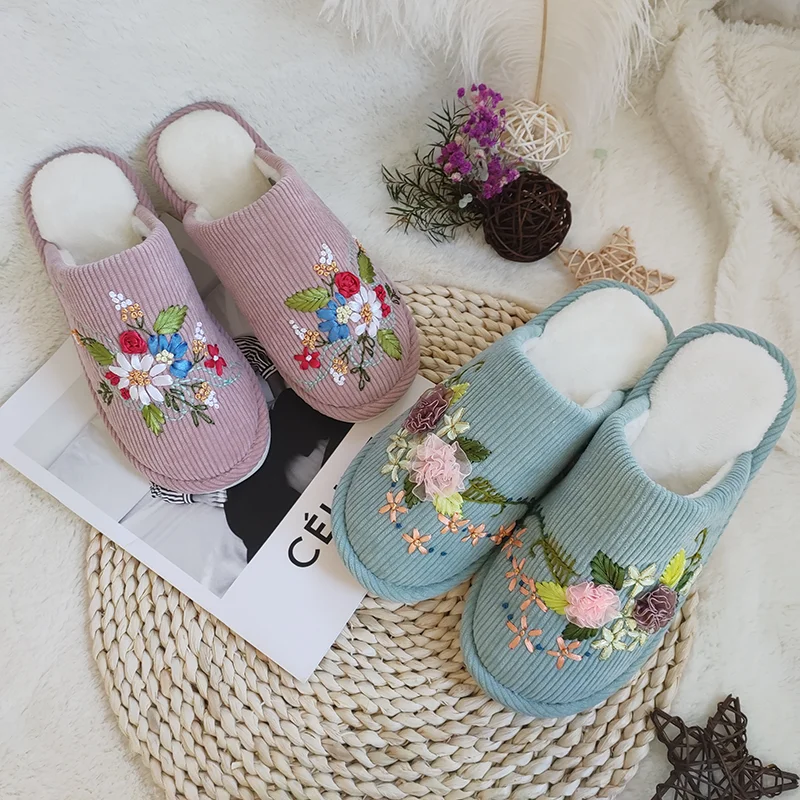 Wholesale luxury winter warm chinese traditional style flower embroidered slippers