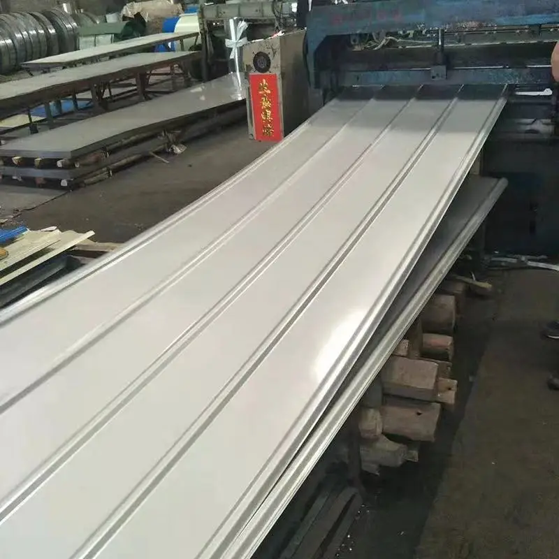 High quality Zinc 30g 900mm Width 20 gauge 1mm color corrugated roof sheets corrugated steel roofing sheet price low