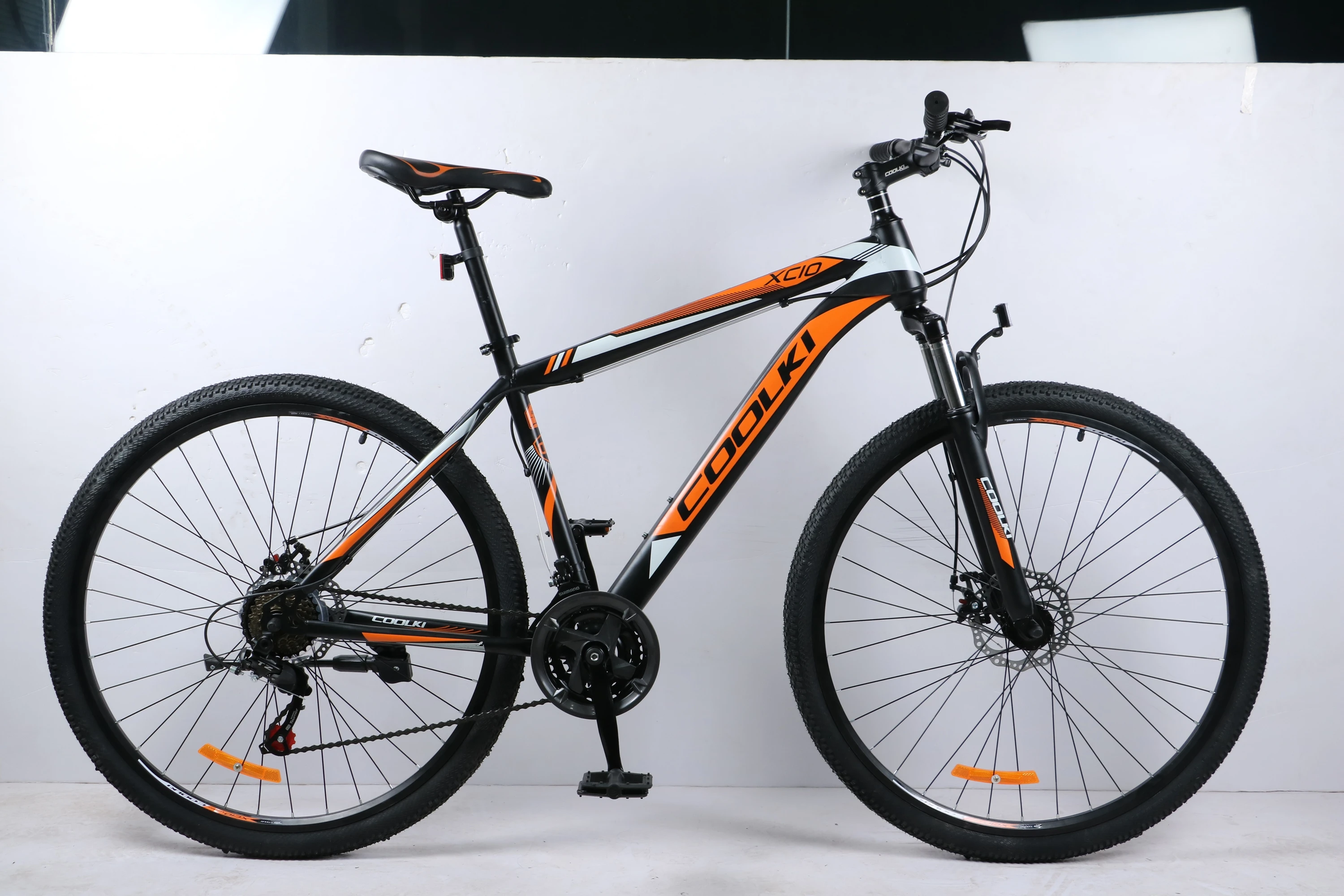 mountain bicycle man riders racing aluminum alloy rim shock absorption fork 26 inch mountain bike