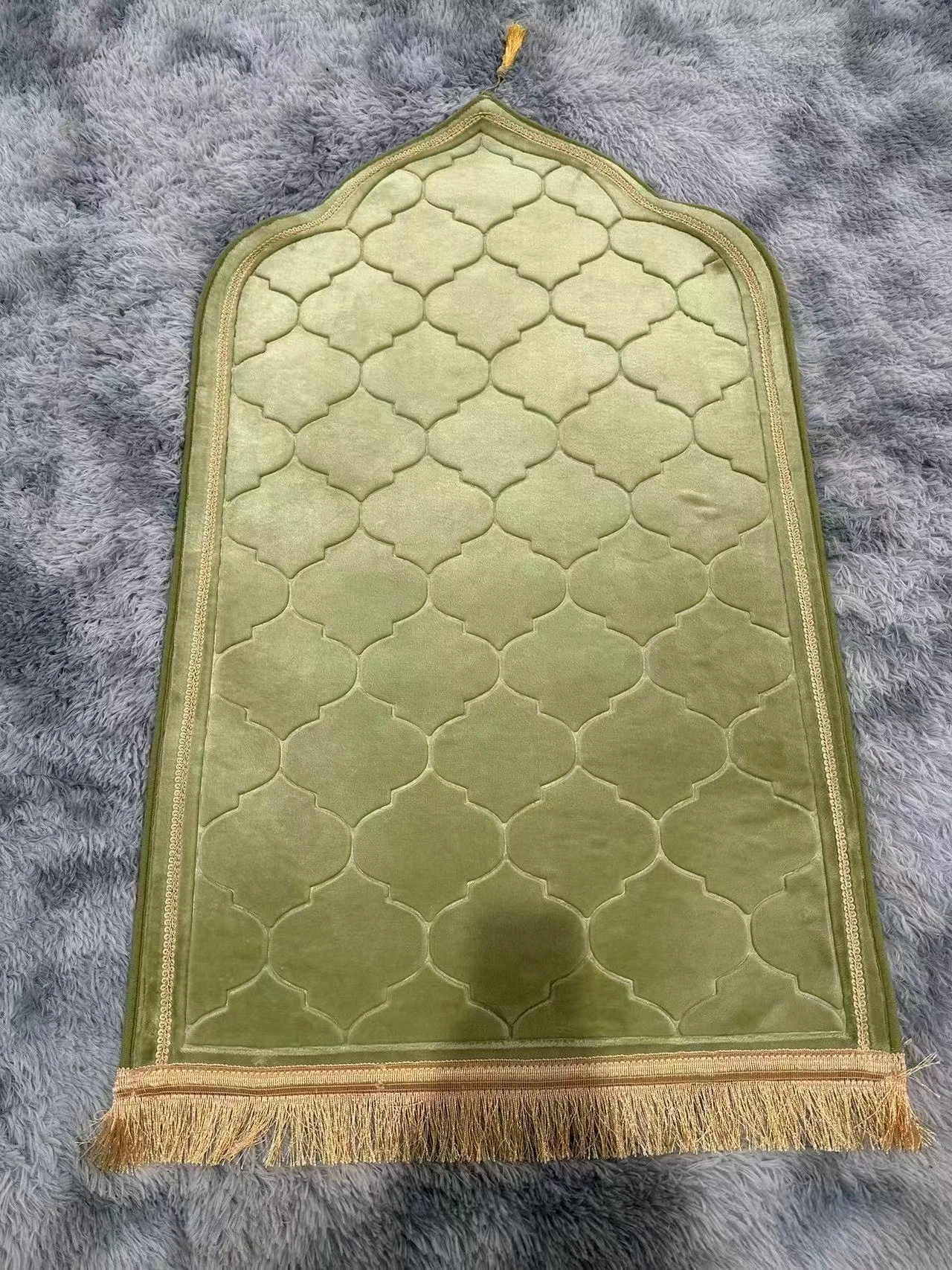 Muslim Prayer Rug Prayer Mat Islamic Turkish Praying Rug Carpet Thick Soft Flannel Janamaz Sajadah Ramadan or Eid Gifts