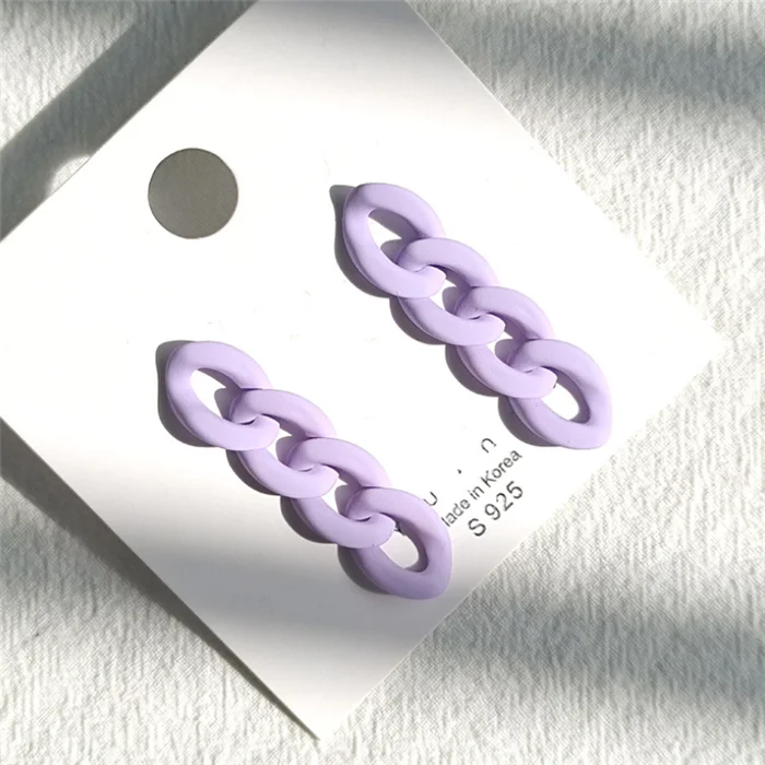 chain earrings (12).png