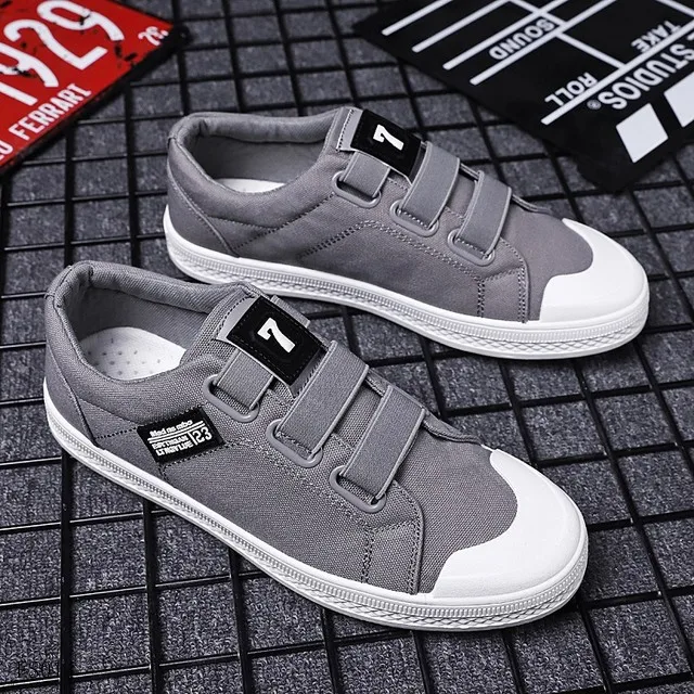 Wholesale lightweight canvas flat lazy outdoor casual men shoes