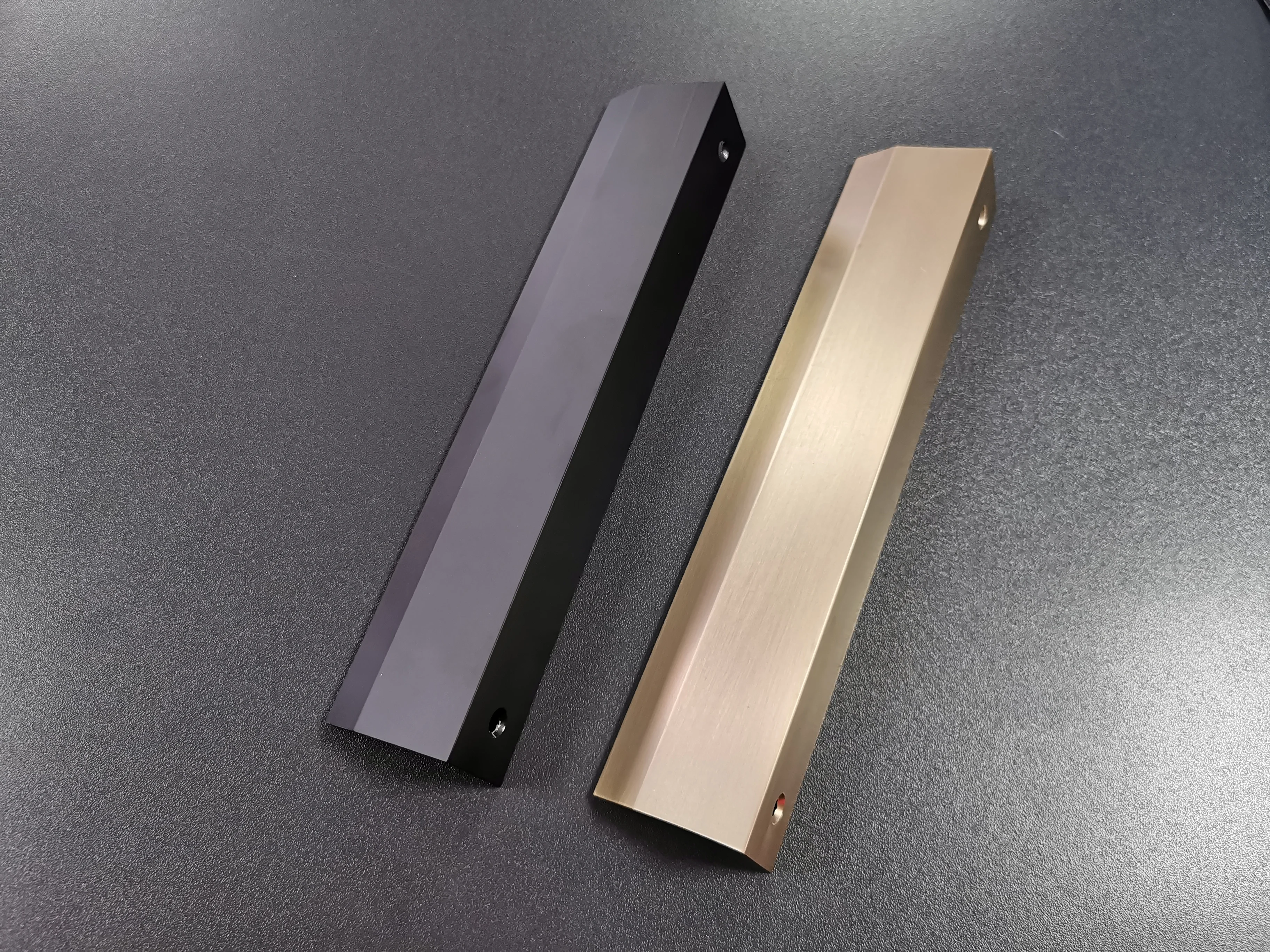 Oxidation painting electroplating Customized gold door handle luxury aluminum door handle for camping-cars