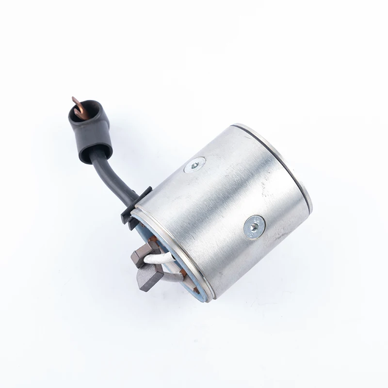 Automotive Spare Parts diesel engine dynamo alternator FOR B675-18-400 12V 70A 4S