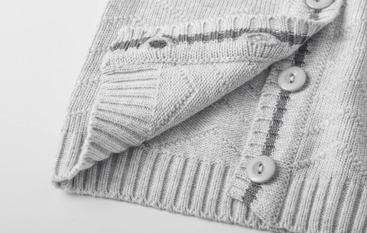 Pure color spring and autumn V-neck baby sweater baby girls knitted cardigan sweater