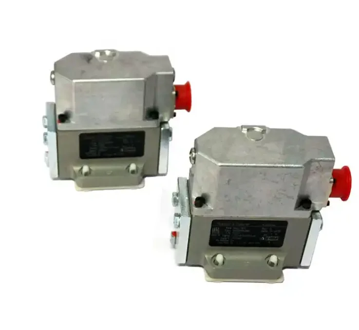 Lithuania EL-T76.00-MO-191C Servo Valves hot selling promotional excellent best choice Applied to railways