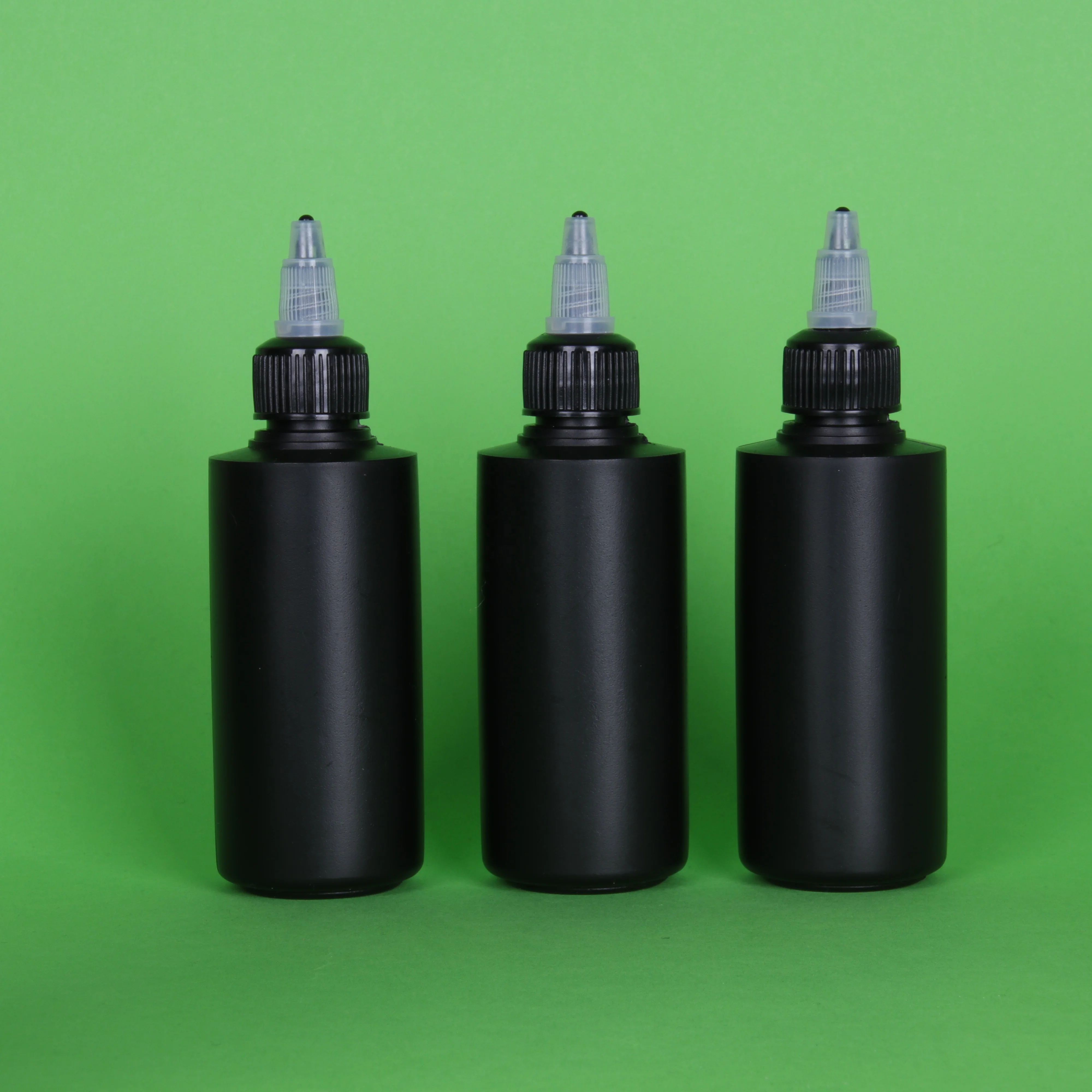 
10ml 15ml 30ml 60ml 100ml round shoulder dark plastic bottle ink glue PE bottle 