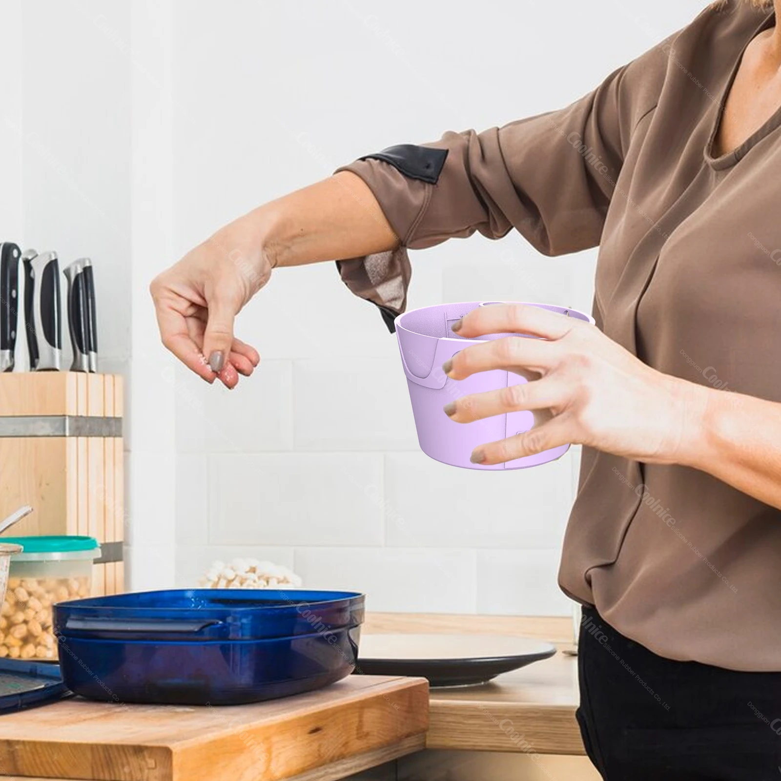 Factory Direct Products Kitchen Supplies Non Toxic Safe Silicone Funnels for Kitchen Use Measuring Cups