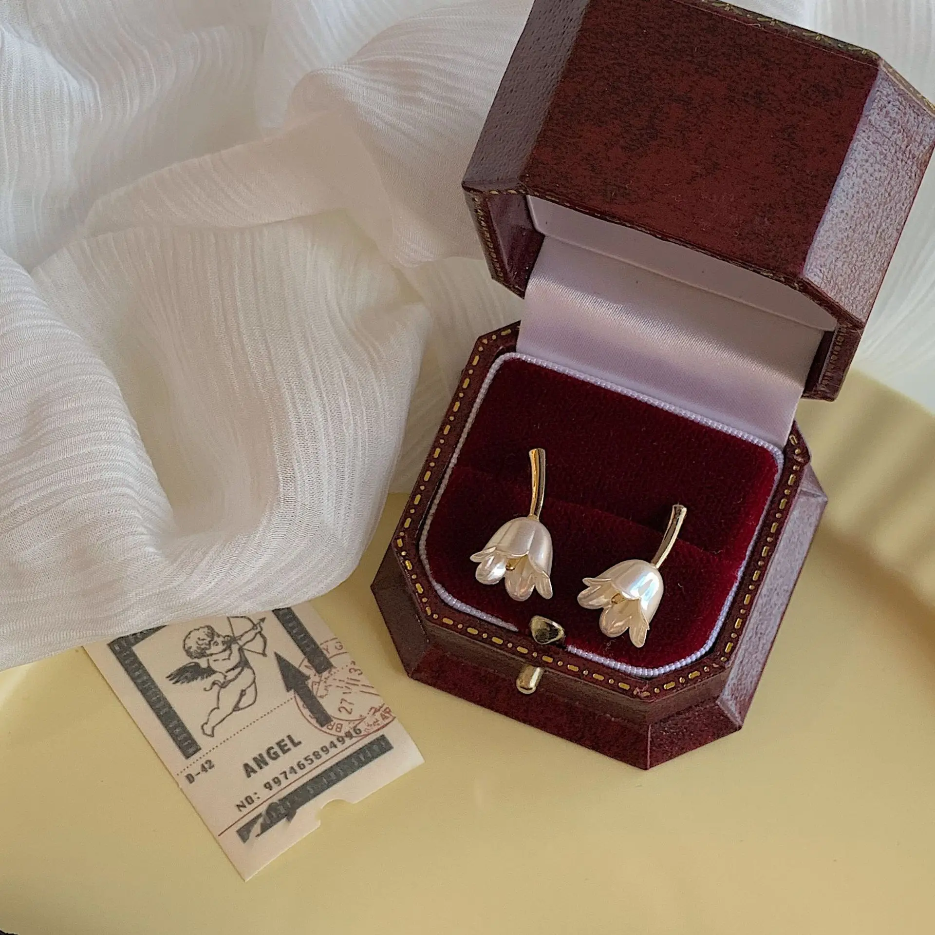  Most Popular Retro White Flower stud Earrings Whelease Simple Lily Earring Glamour Women Jewelry