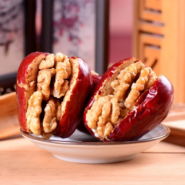 Organic Walnut Healthy Red Dates With Walnut Meats Jujube Fruit With Walnut