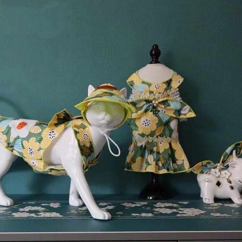 
2021 Hot Sell Manufacturers Wholesale Puppy Cute Lovely Design New Cat Dress Pet Dog Luxury Summer Clothes 