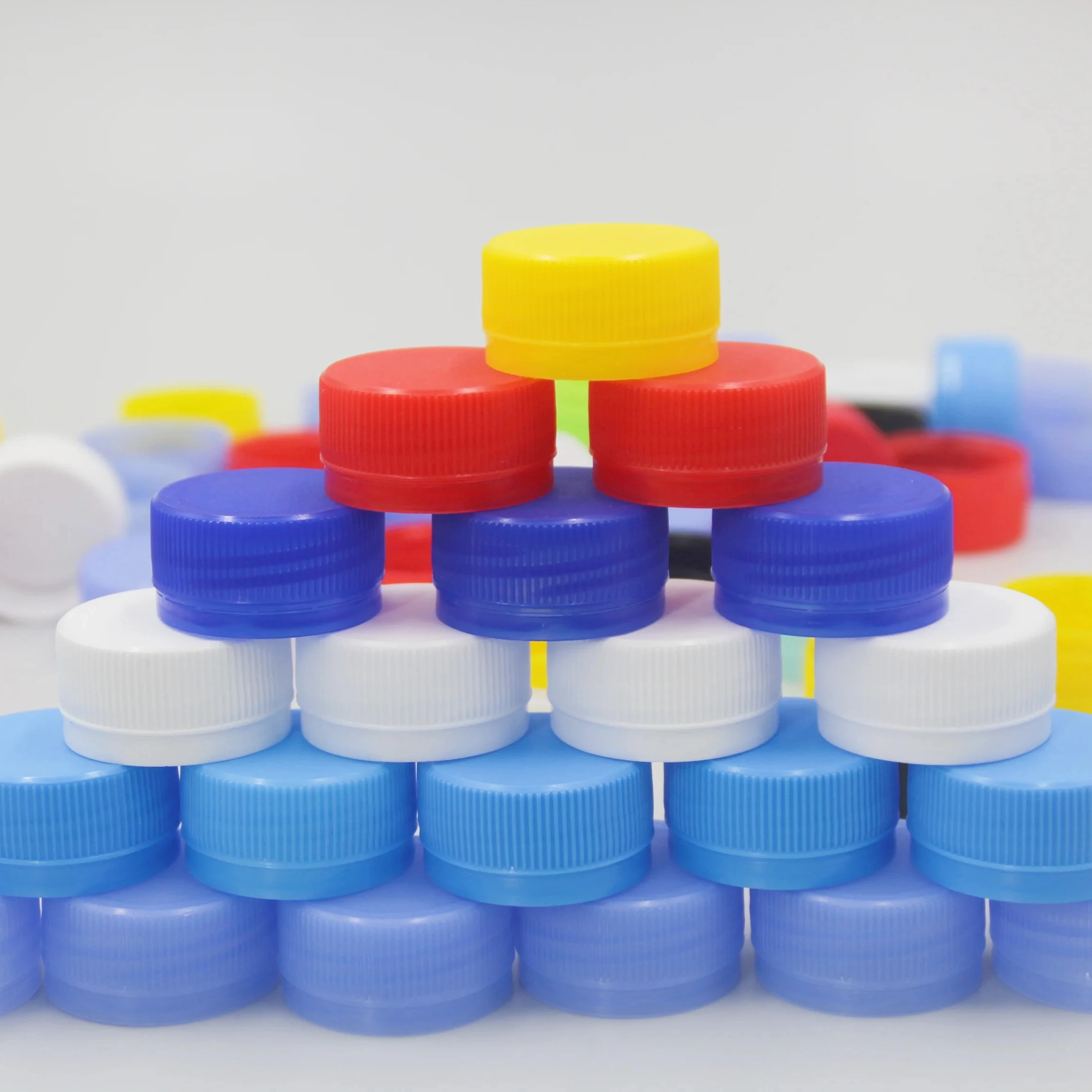 Wholesale 30/25 30MM Water cap Custom Coloured Plastic Water Bottle Screw Caps