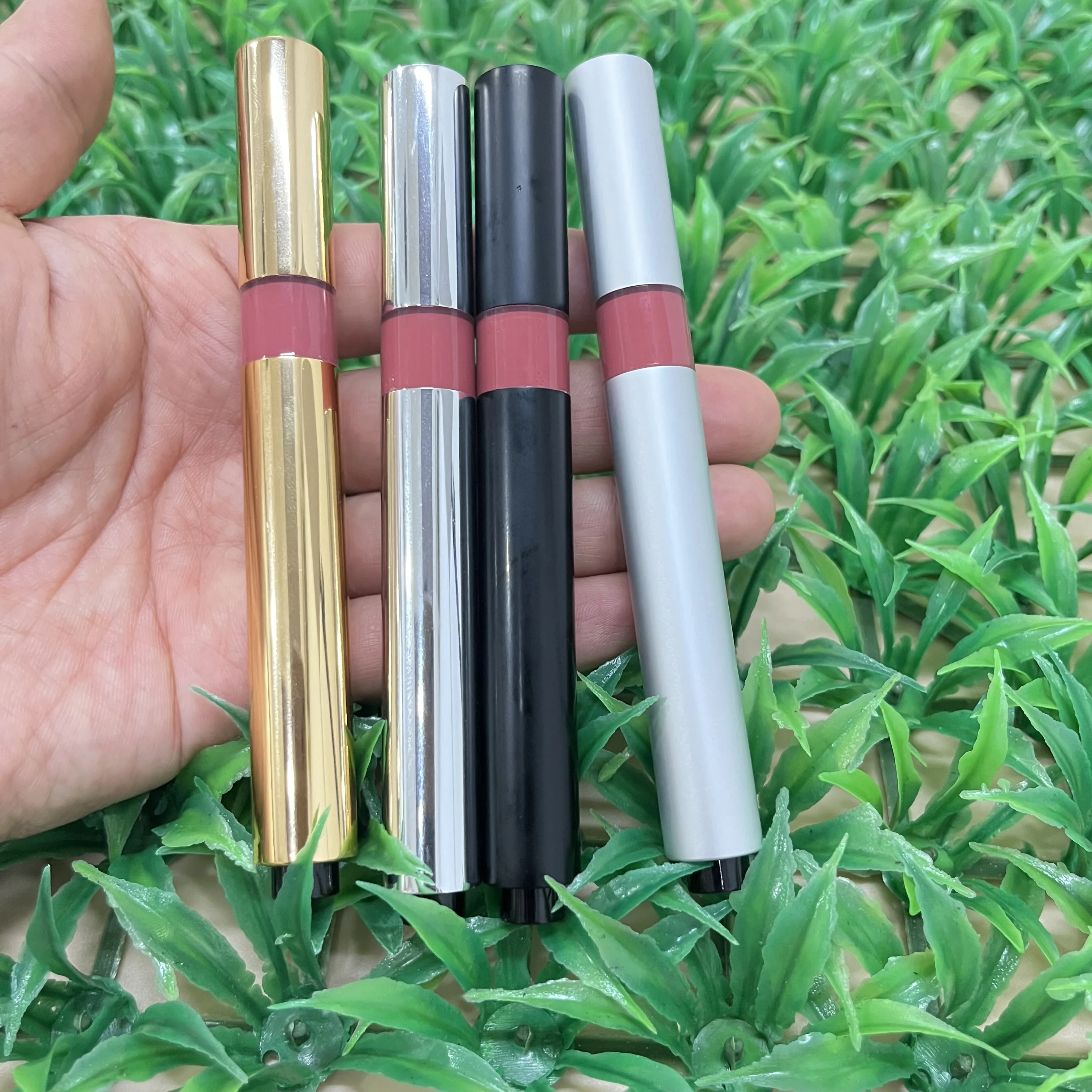 No stings attached instant plump hyaluronic acid lip plump plumer gloss private label