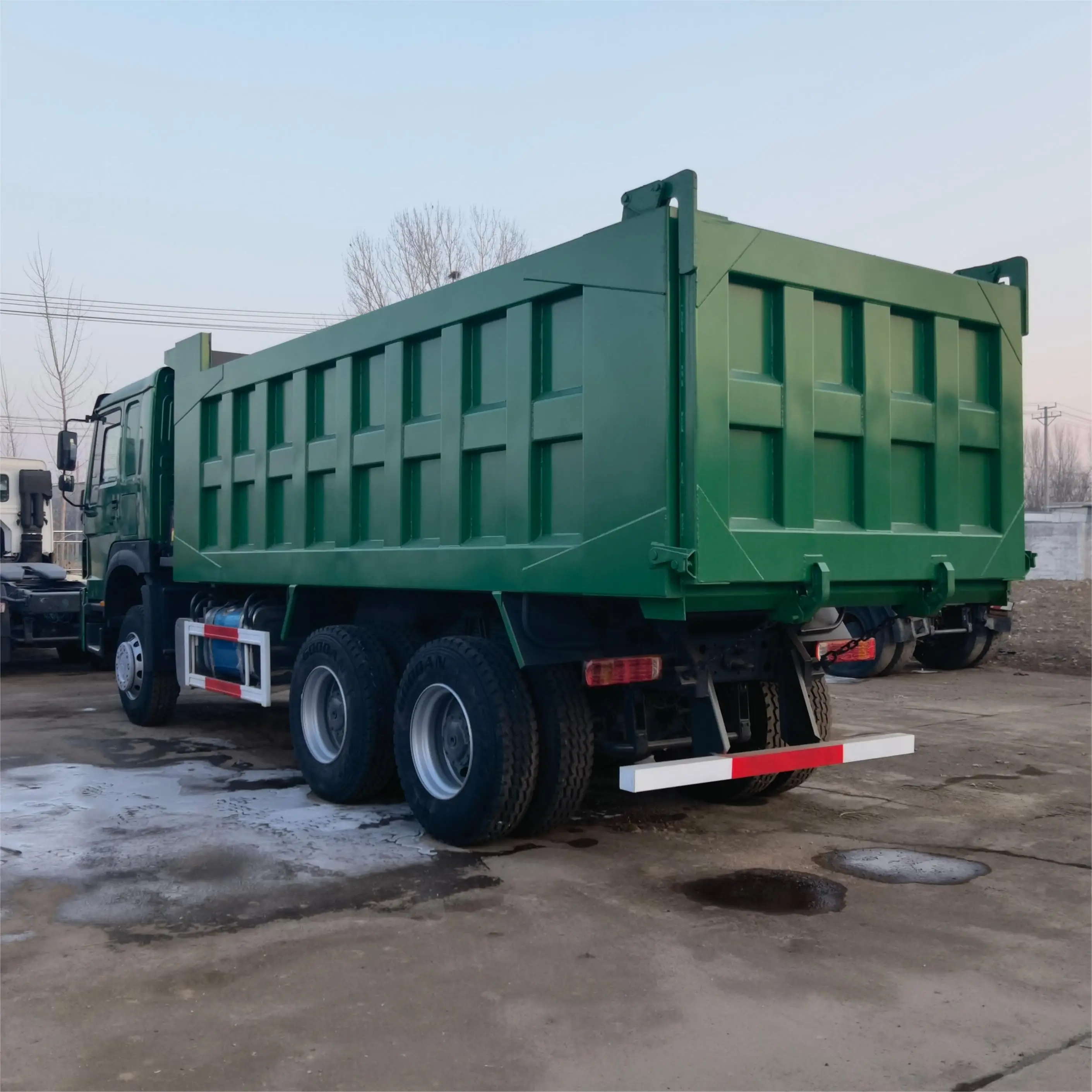 Дозорный самосвал Howo 40 тонн 10 колес 6x4 ручной двигатель Weichai 371 л.с. дизельное топливо стандарта евро 2 левый стальной материал автоматический