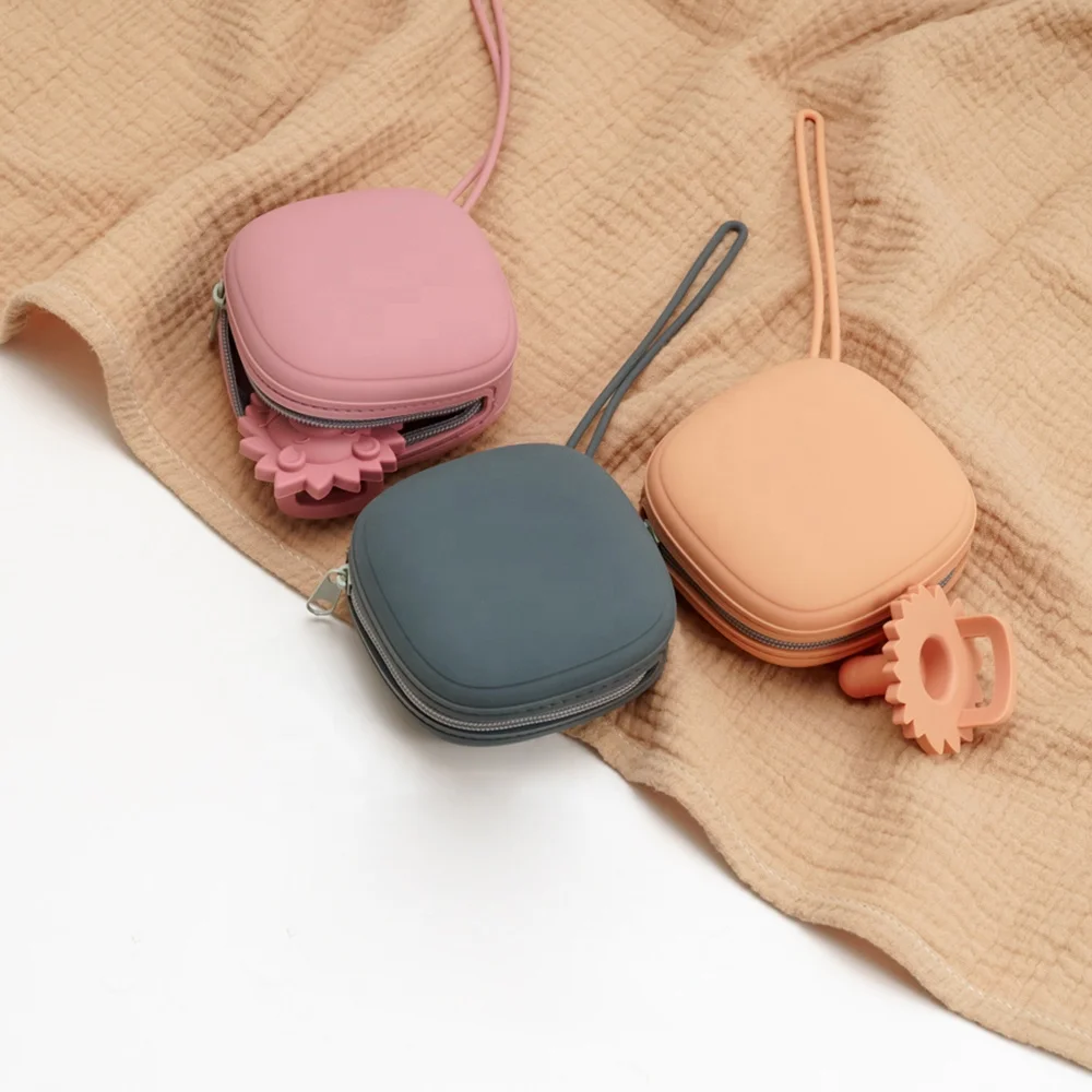 Custom Baby Silicone Pacifier Box Reusable Food Grade Safety Silicone Soother Colourful Baby Soother  Dummy Pacifier Case Holder