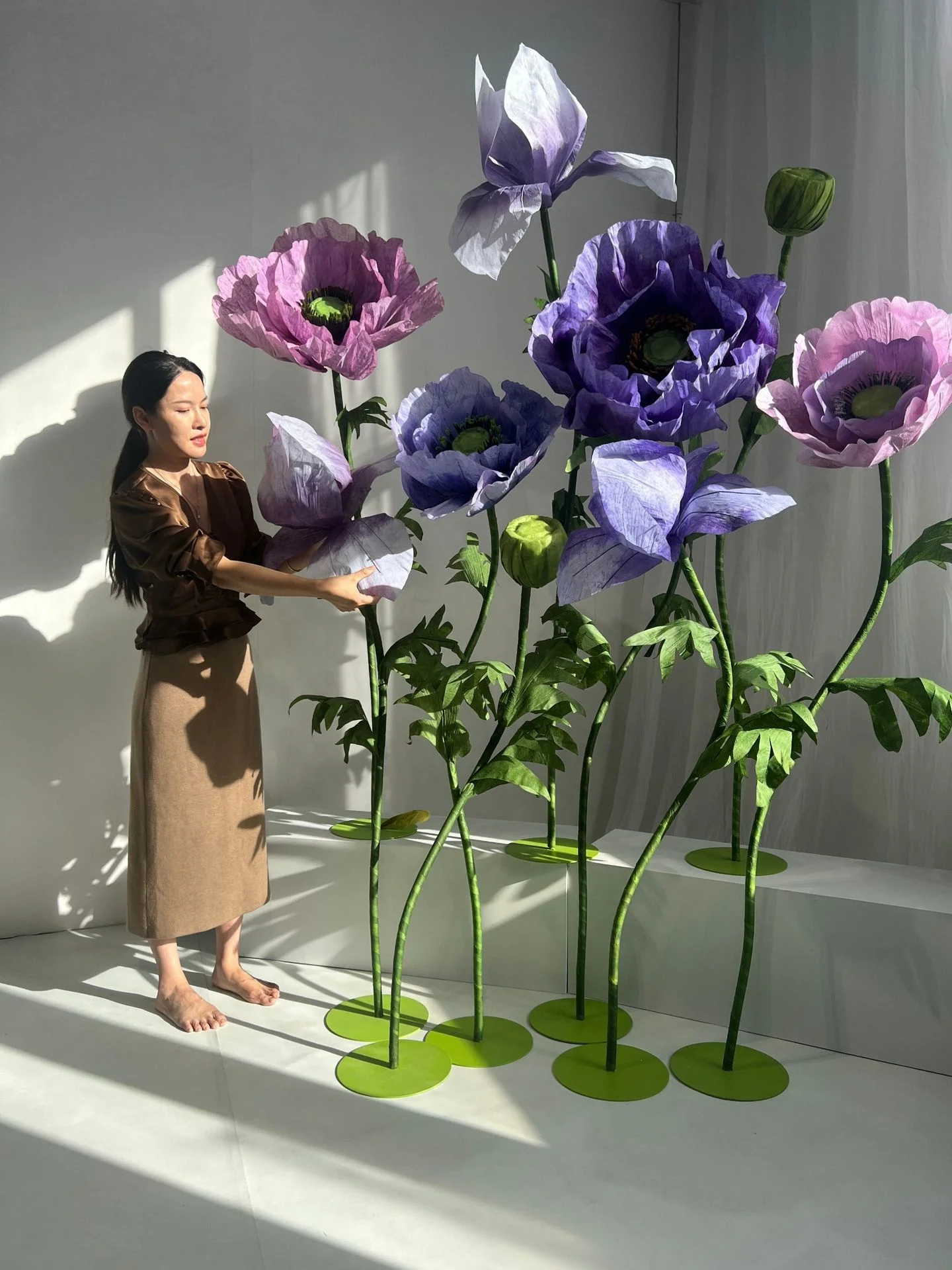 Wedding Party background stage decoration Customized Large Giant Yarn Flower Paper silk Artificial Giant flowers for Wedding