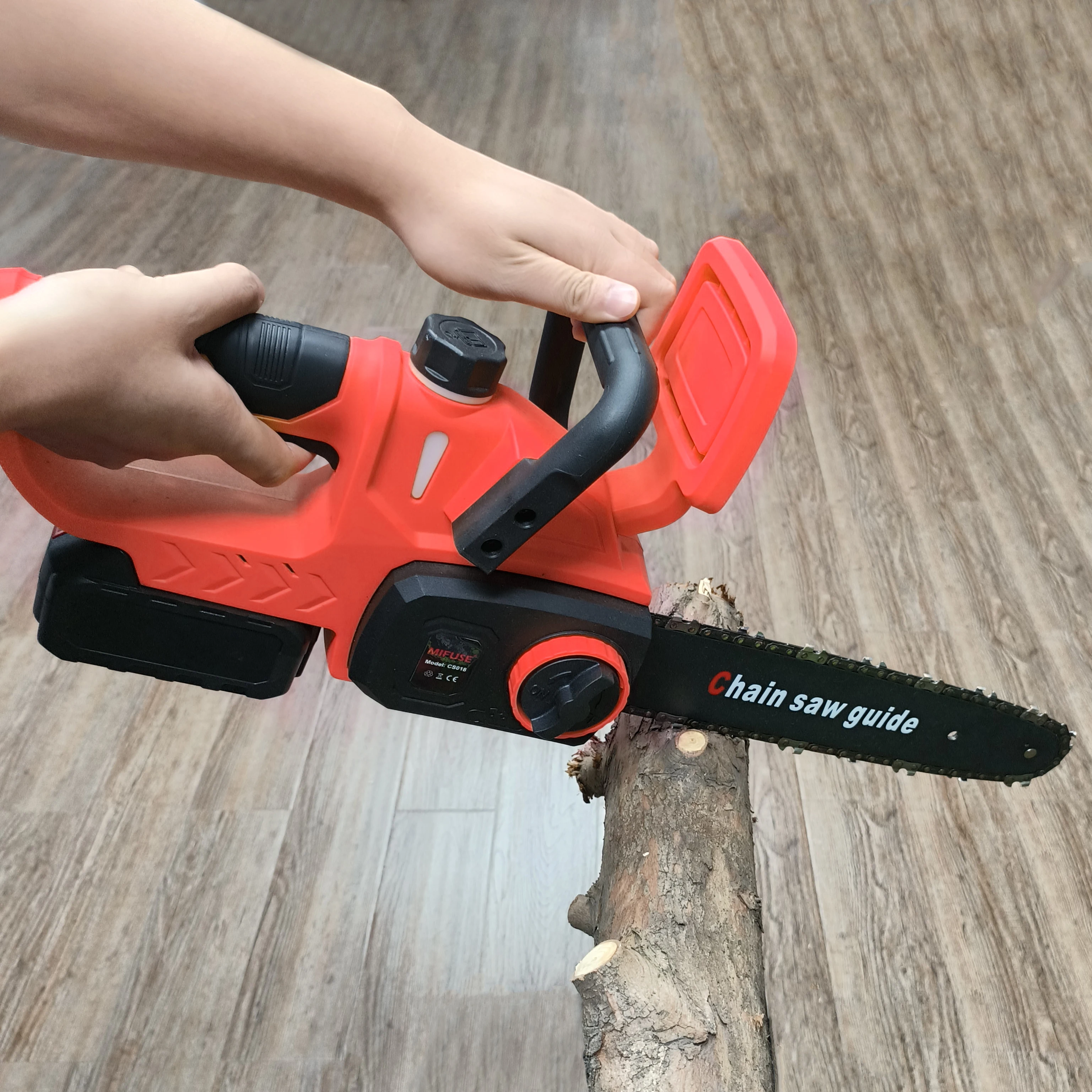 Big Log Sawmill Portable Chain Saw Chainsaw Mill Battery Chain Saw Chain Saw Wood Cutting Machine Rechargeable Electric Saw