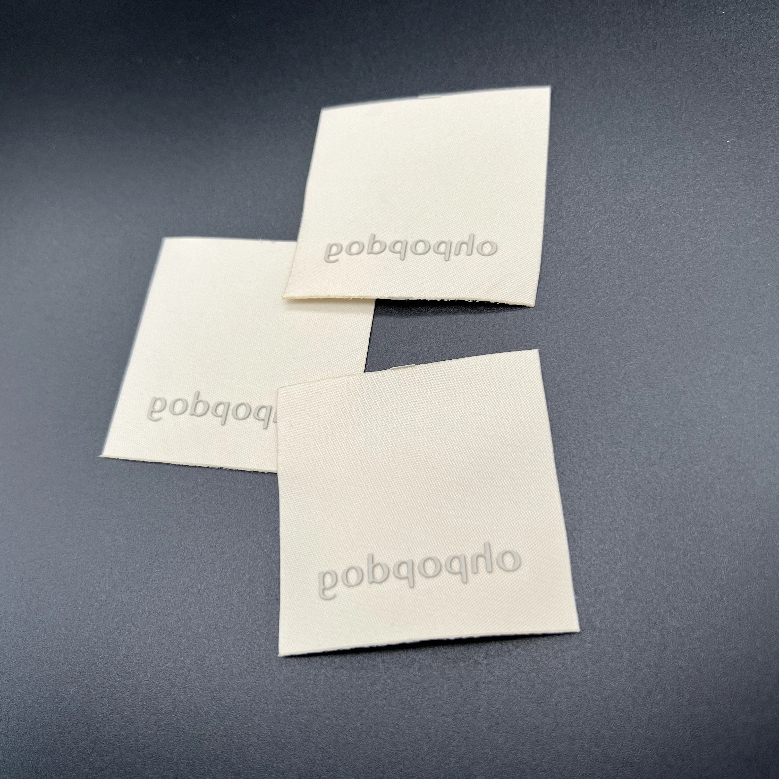 Custom 3D Raised Effect Silicone Rubber Neck Woven Label Wash Labels Suitable for Clothing Pants Bags For Their Own Brand Logo