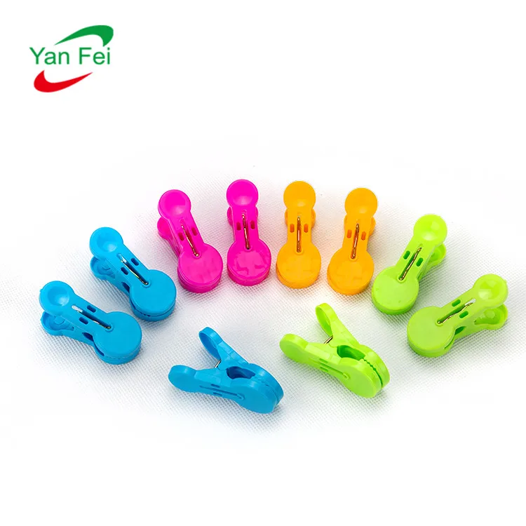 20Pcs/Pack Small Plastic Clothes Pegs Hot Selling Regular Plastic Clothes Pegs New Style Household Plastic Telescopic Clothespin