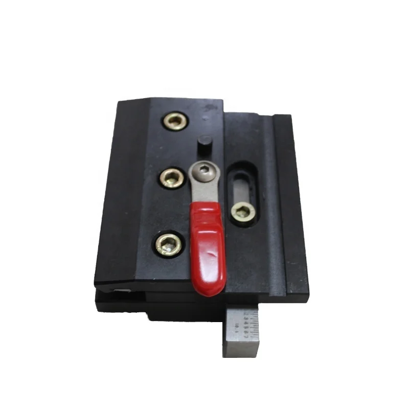 Quick clamp devices for press brake machine