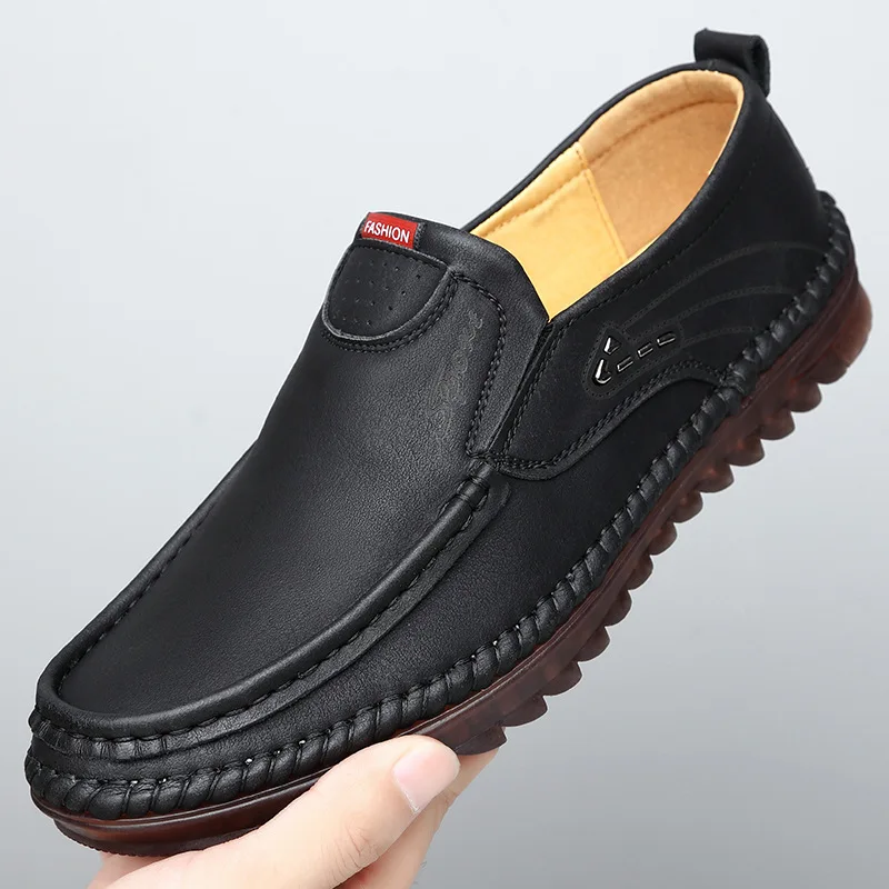 Casual large size flat man shoes leather fashion trend slip-on comfortable leather shoe wholesale low price shoes for men