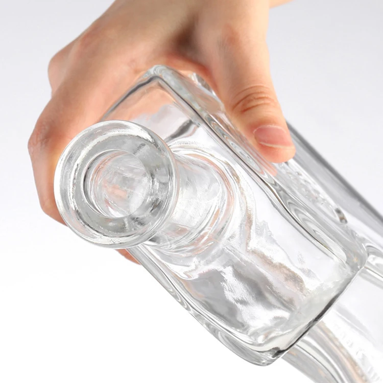 Hot sale 700ml XO whiskey glas bottle empty vodka liquor glass bottle clear wine glass bottle