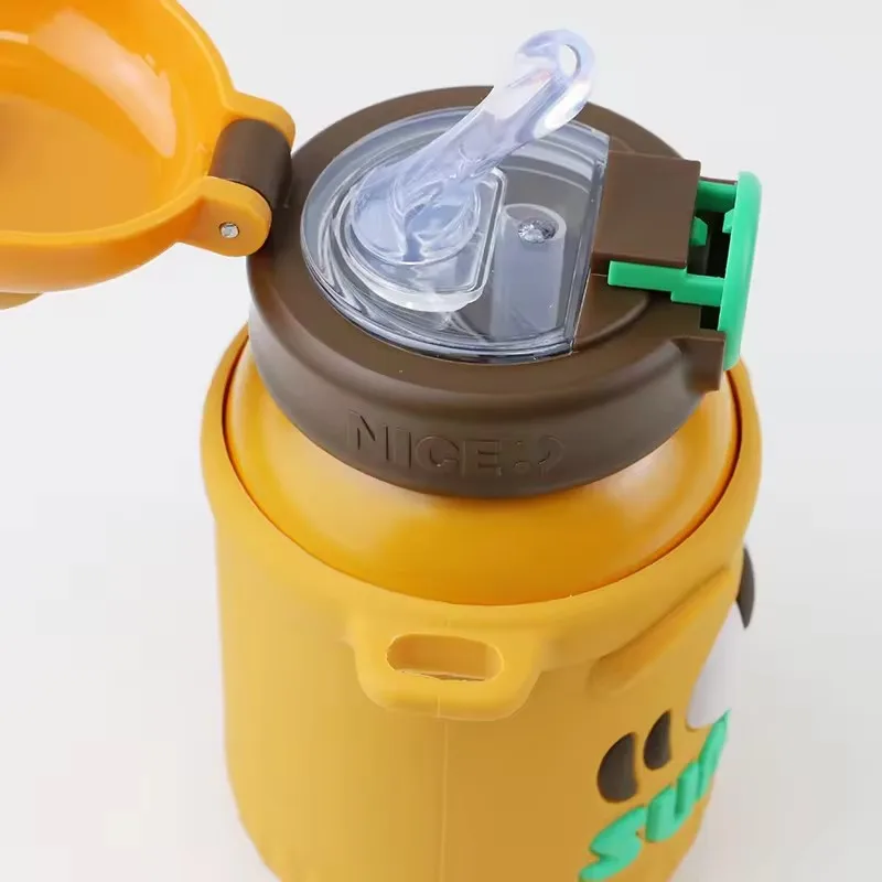 Cartoon Animal silicone sleeve Straws Water Bottle 550ml drop-proof holder Water Bottle Kids Thermos Cup