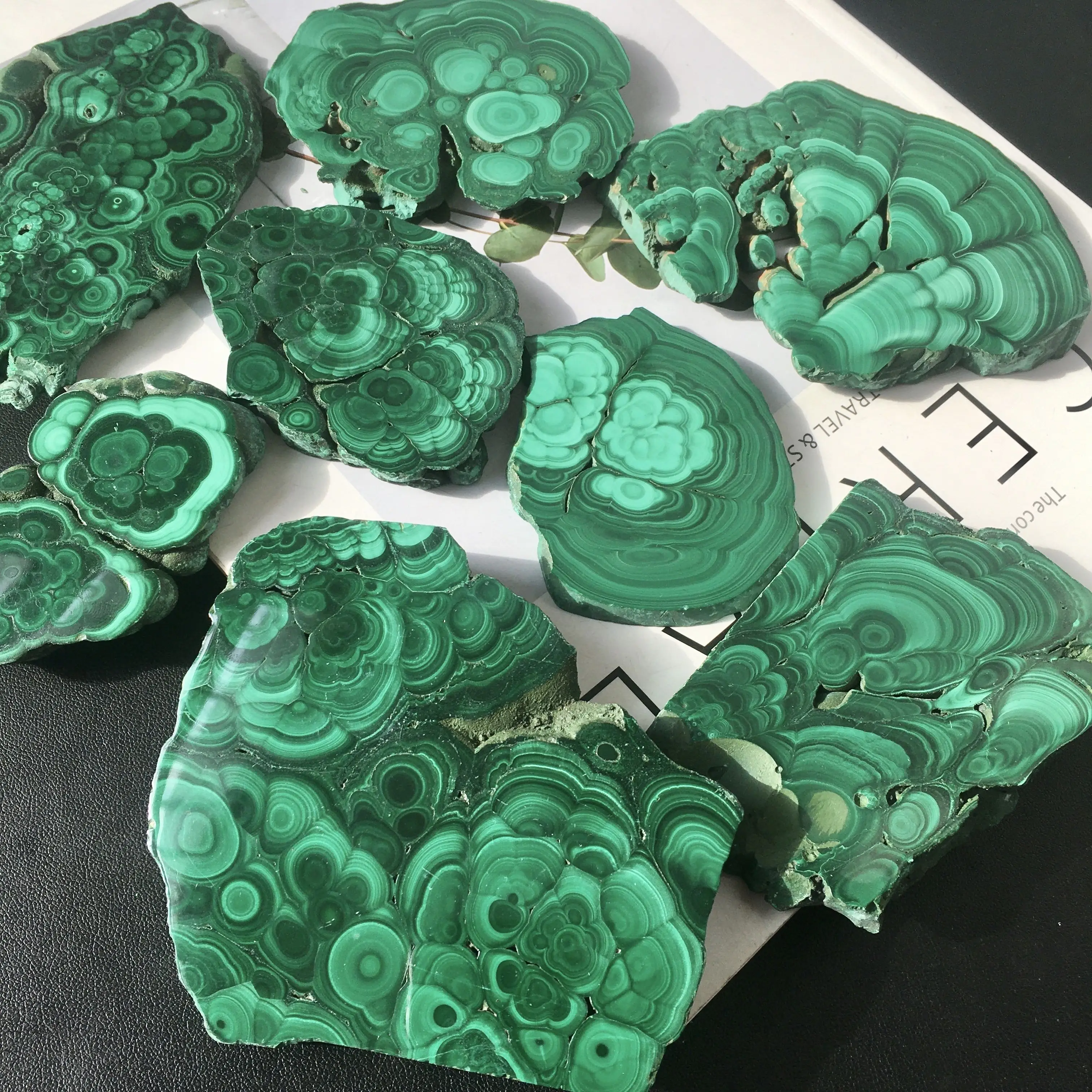 High Quality Rough Malachite Stone Polished Green Malachite Slabs Natural Crystal Raw Slice For Sale