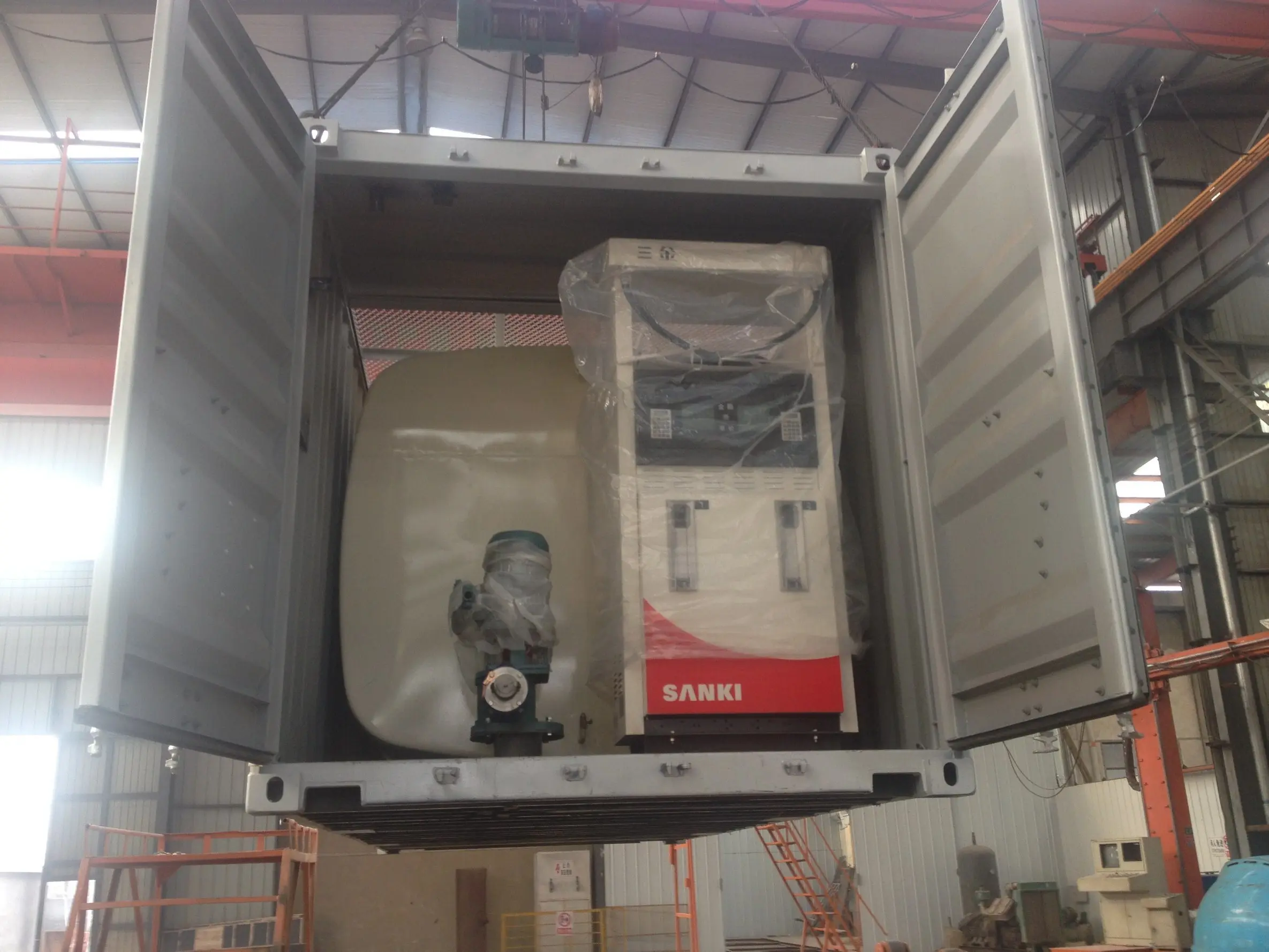 Factory customized 20ft 40ft container mobile fuel station