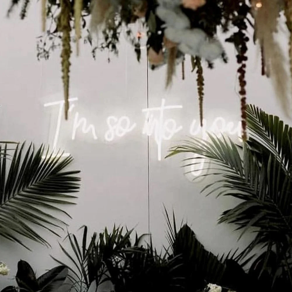 Fast Delivery Custom Warm White Light Wall Decorations LED Alphabet Letter Lighting Neon Sign For Home Living Room