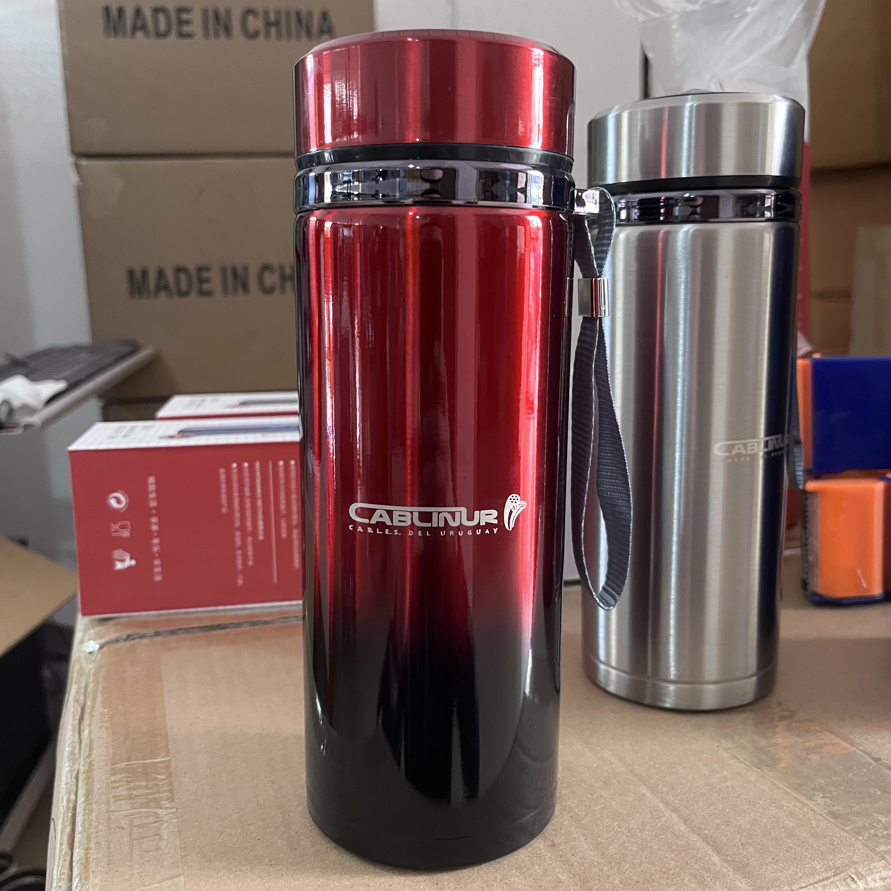 Classic 304 Stainless Steel Insulated Vacuum Sports Thermos 600ml-1000ml Outdoor Mounted Water Bottle