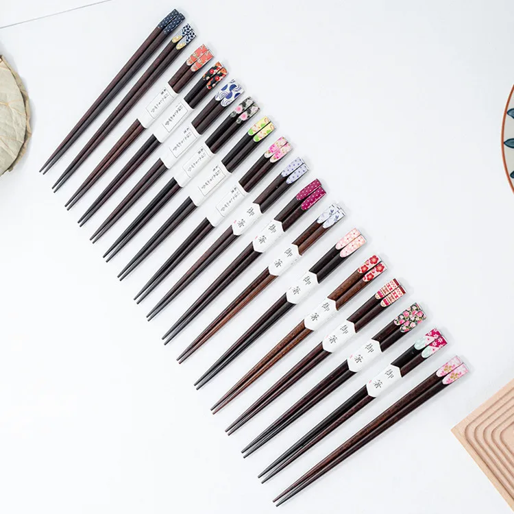 Reusable Chinese Wood Chopsticks Japanese Chop Sticks Korean Hair Sticks Muti design for Family Member Use