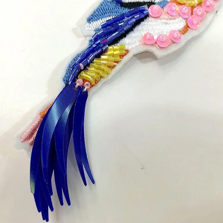 Factory direct DIY bird embroidered chapter handmade beads beaded collar flower handmadehook brooch