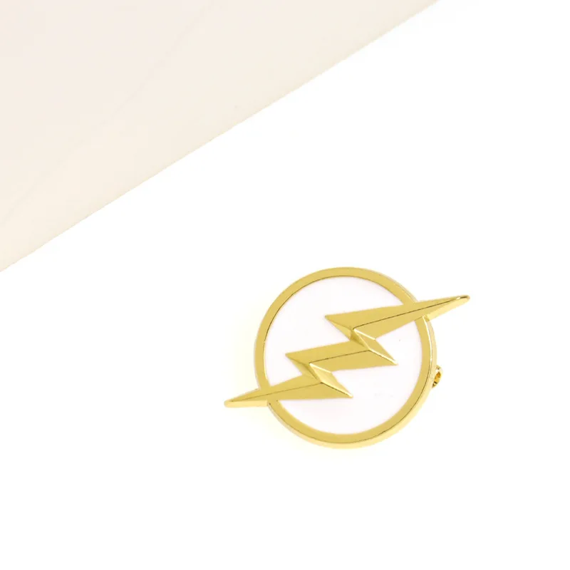 Promotional Decorative Metal Captain Badges Mini Custom Design Flashman Lightning Logo Badge Men Women Movie Pin Badge Accessory