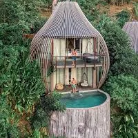 Customized Wooden House Camping Room Dream Tree House Hotel Resort Camping Base Room Scenic Area Resort Wooden House