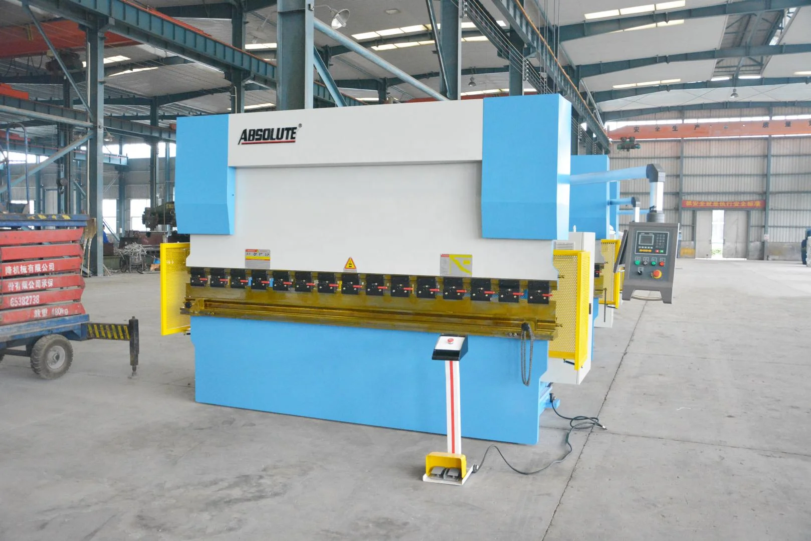 Высокая безопасность 250 тонн 4000 мм CNC Пресс-тормоз строительный материал Обработка гибочный пресс Cnc