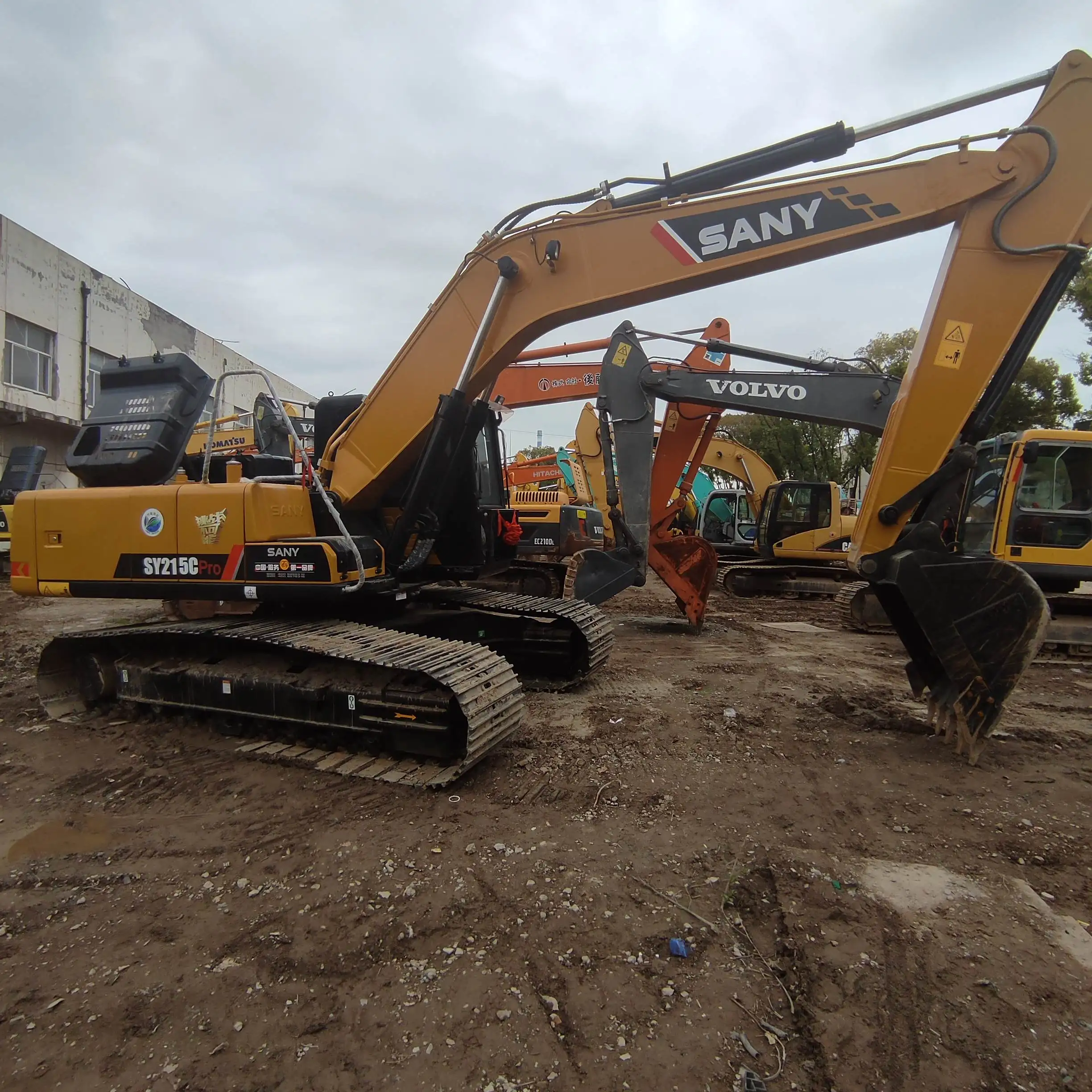 used  Chinese Medium Excavator 20 Ton SANY Excavators  Low Price  SANY SY215C Used Crawler Excavator for sale