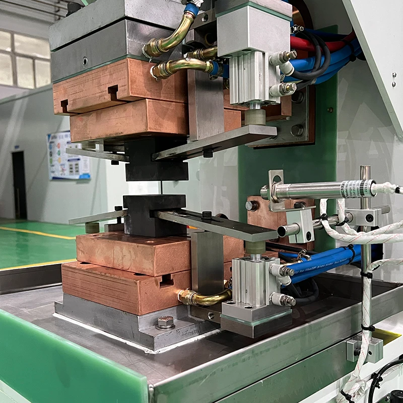 Agera Diffusion Welder Equipment Multilayer Copper Foil Polymer Diffusion Welding Machine