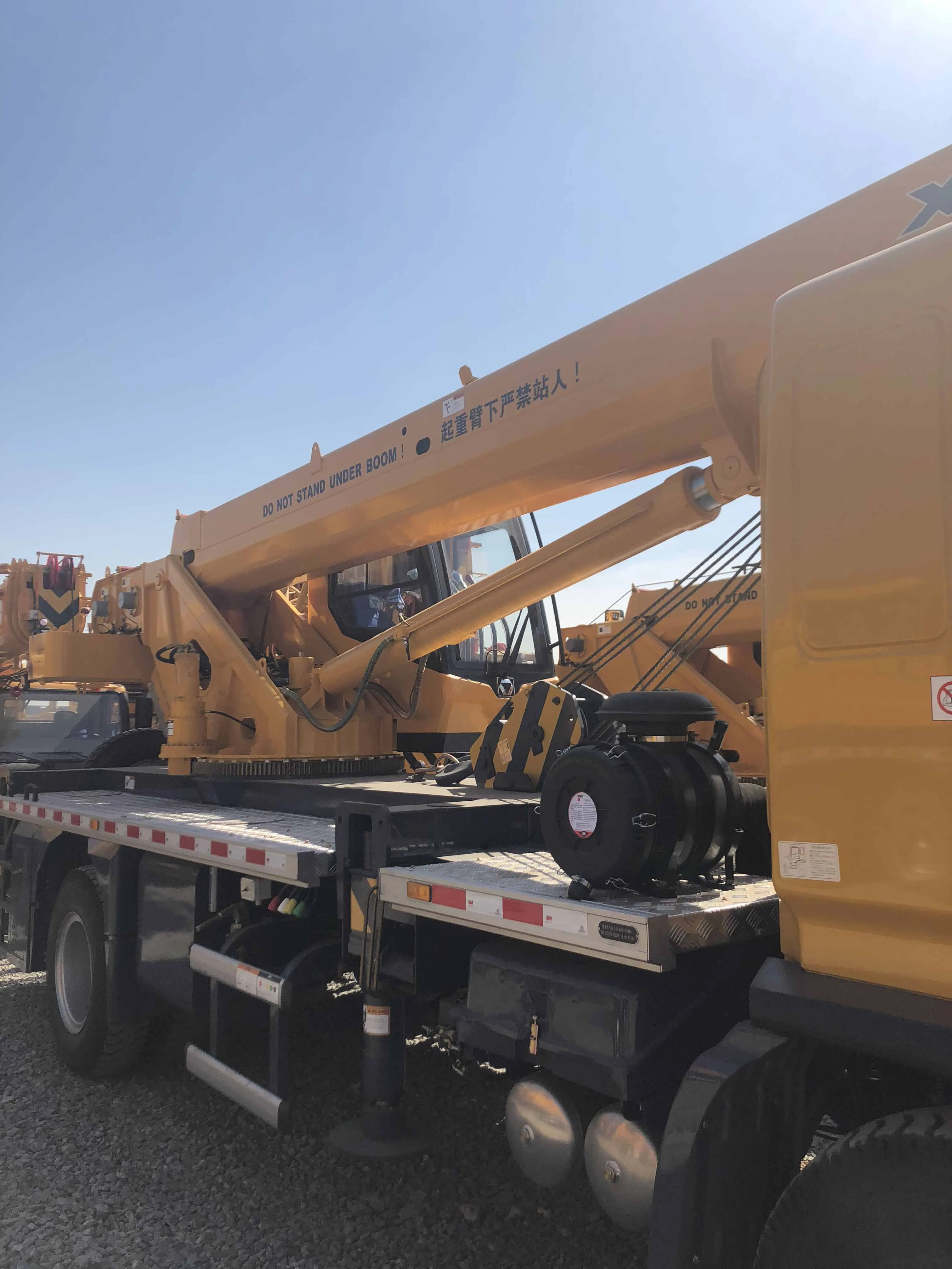 2021 Hydraulic Mobile Truck Jib Crane 12 Ton Truck Crane Lifting