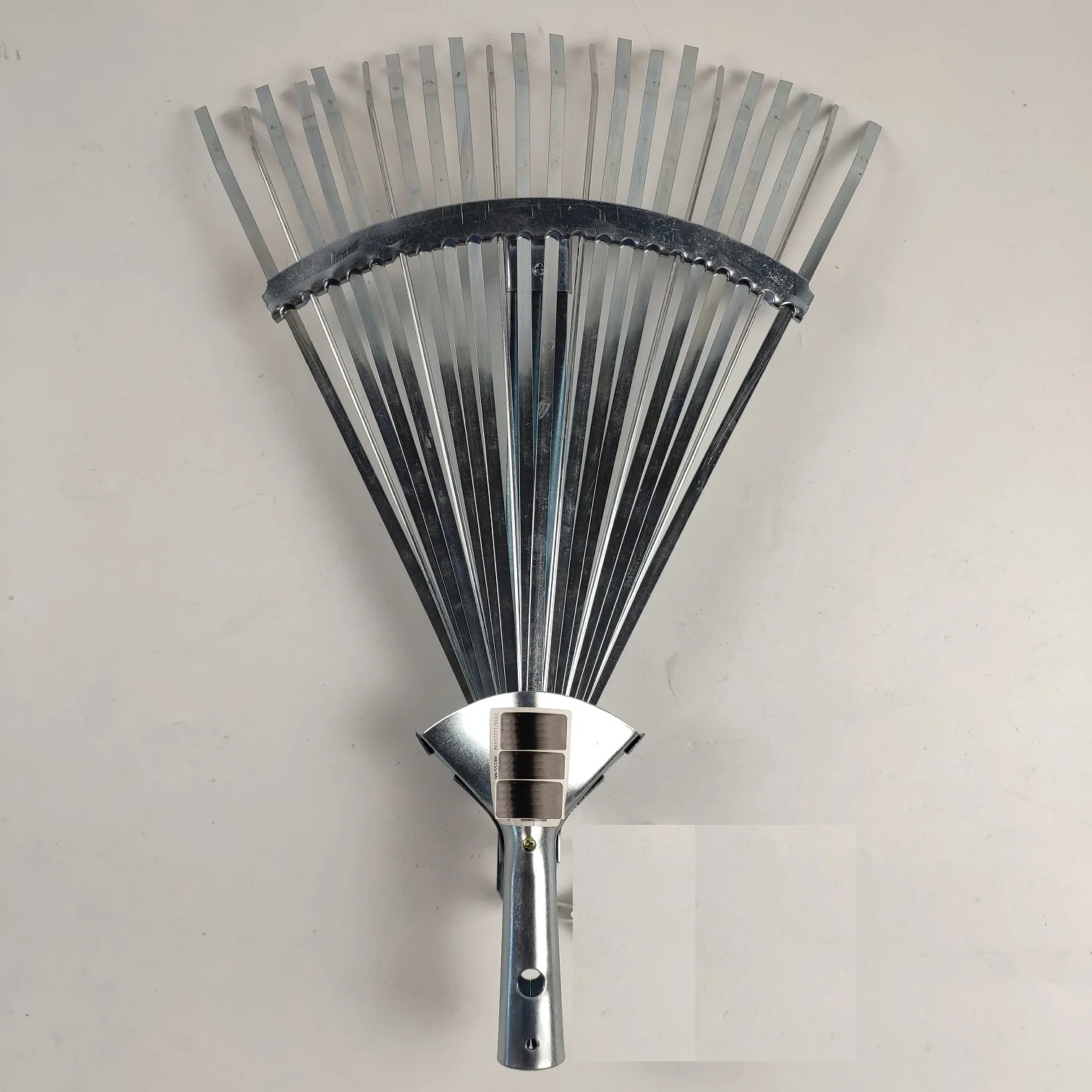 
22 Tines Telescopic rake header 