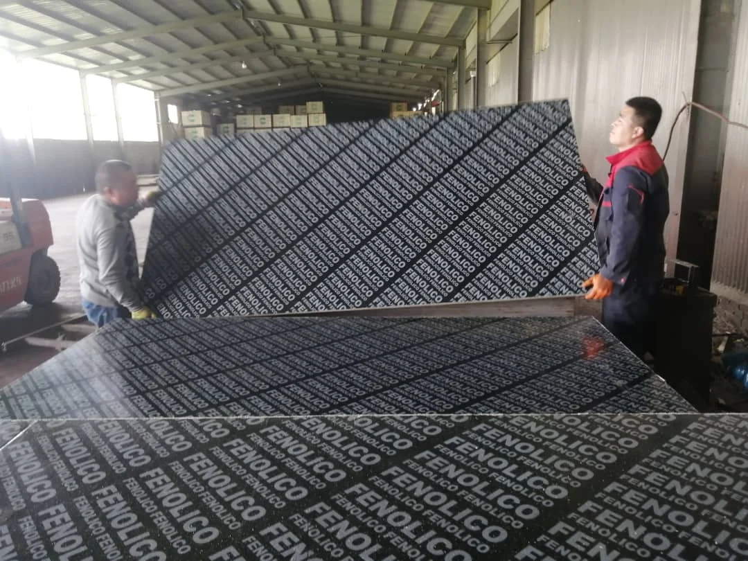 Building Construction Materials 18mm Film Faced Plywood / Concrete Shuttering Formwork Plywood